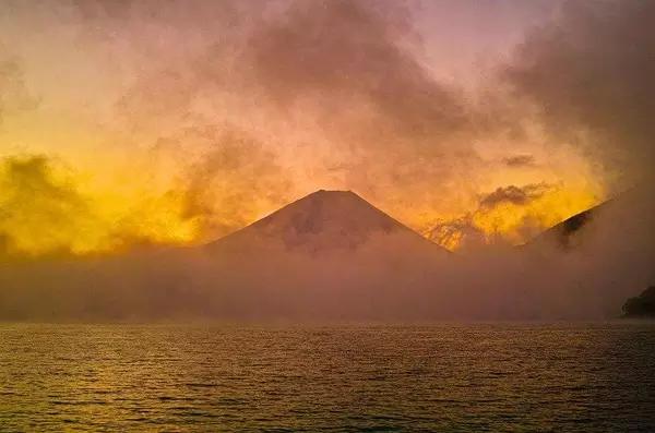 去日本必去富士山的理由!