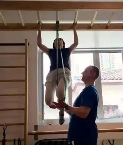 孙俪被包养？这样黑娘娘看她和邓超怎么“炮制”你！