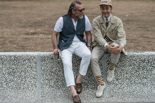潮爸请看:pitti uomo 男装展街拍