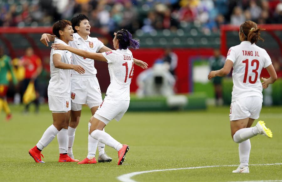 (女足世界杯)(12)足球--八分之一决赛:中国队迎
