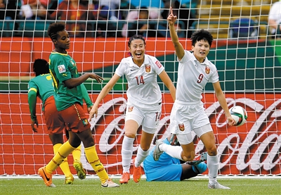 中国女足进世界杯八强 网友呼吁给女足涨薪