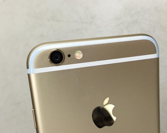 简直逆天 苹果新专利:下一代iPhone告别白带