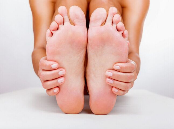 萱乙脚气膏分享哪些疾病容易和脚气混淆?