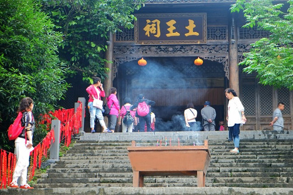 单车自驾:畅游张家界,凤凰古城