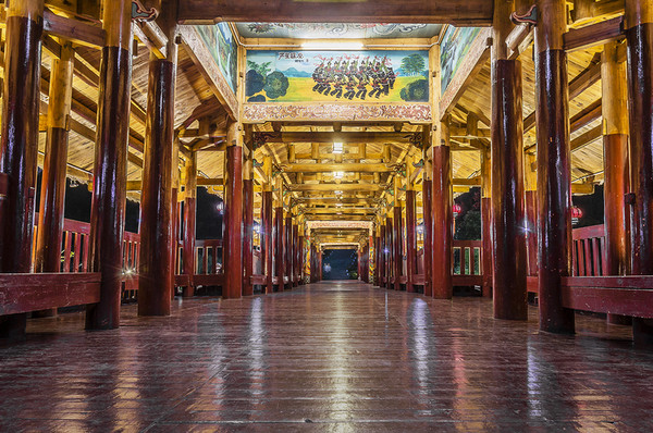 貴陽:侗鄉(xiāng)鼓樓 夜色風(fēng)雨橋
