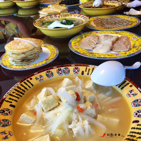 美丽中国行·抚顺（三）满族大餐八碟八碗