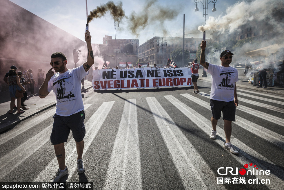 意大利极右翼政党举行抗议 反对ISIS在欧洲扩散