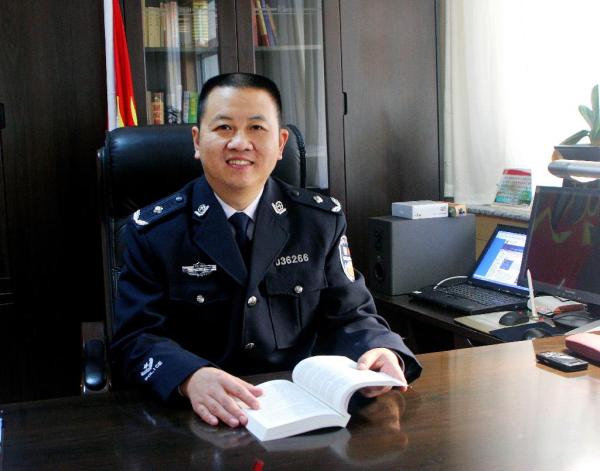 延安常务副市长曾岚拟任陕西公安厅副厅长