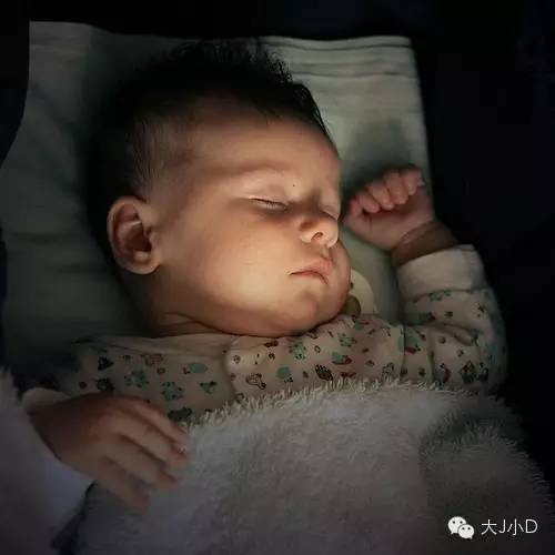 一件小事 | 宝宝晚上睡觉时出汗是缺锌缺钙?