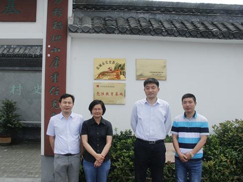 位于五烈镇甘港村的中国东台村史馆,运用了大量的历史文物文献,东台