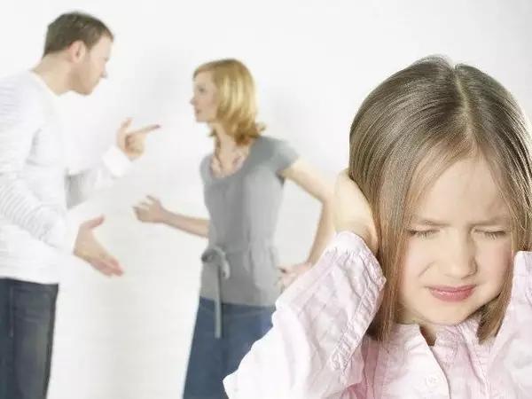 夫妻吵架对孩子伤害有多深?