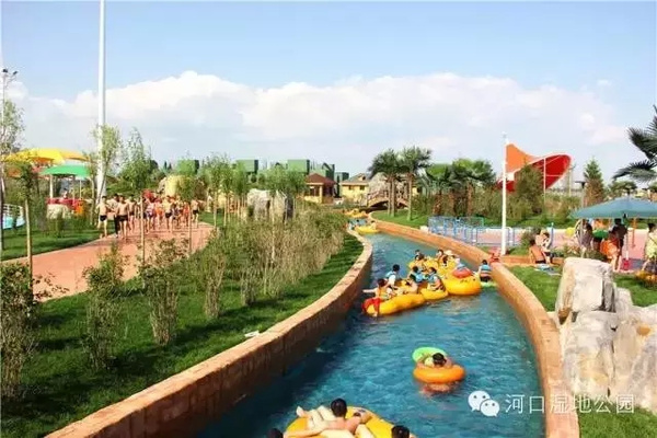 哈尔滨最大的室外水上乐园---呼兰河口欢乐水世
