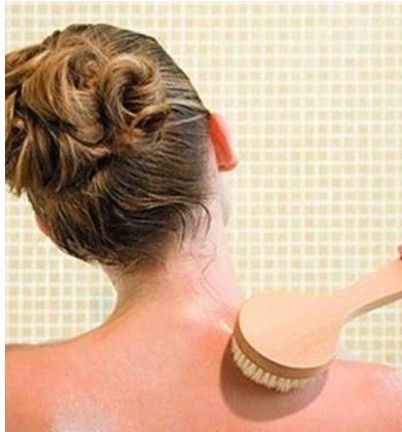 背部粉刺怎么办 分享治疗粉刺的最好方法