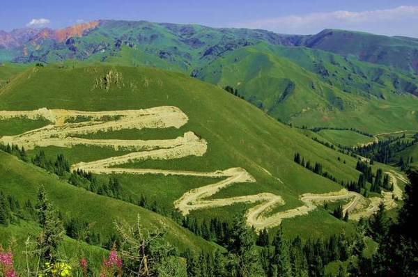 世界上最美的净土新疆夏尔西里 美丽也让人窒