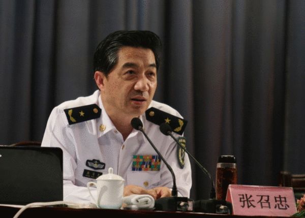 张召忠:退休后工资肯定少很多 网友说啥都不气