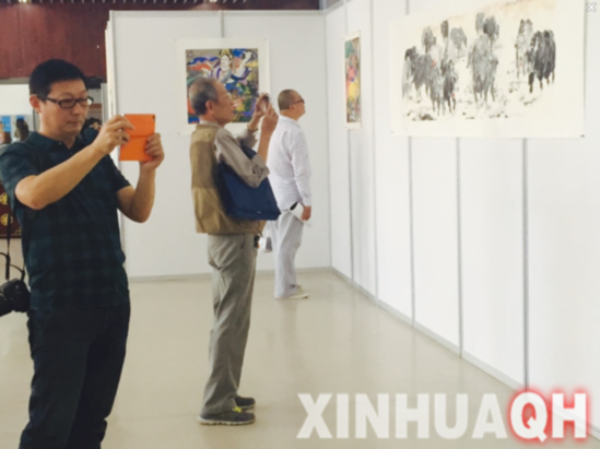 青海本土著名画家杨明个人画展在城西文化馆举