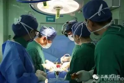 长海医院率先开展机器人辅助青少年脊柱畸形矫