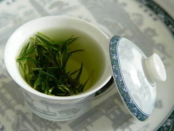 紫砂壶能用来冲泡绿茶吗?
