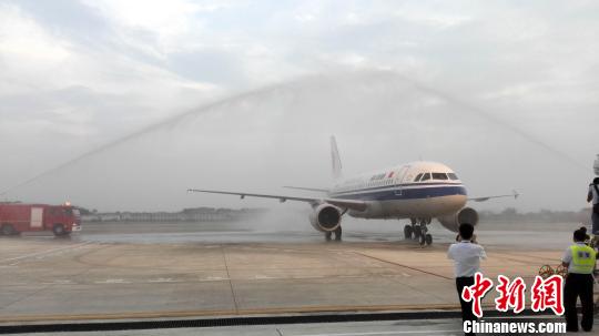 广东惠州机场开通至成都航线(组图),惠州机场最