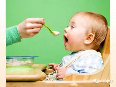 纽约喂养师指导,6~8个月宝宝辅食喂养全攻略