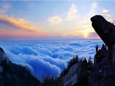 泰山位于山东泰安市,海拔5米,有着