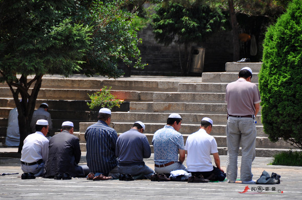 青海(一)东关清真大寺主麻日