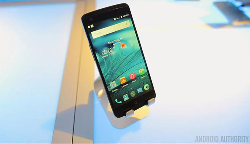 机身正面(图片截取自Androidauthority视频)