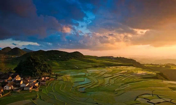 中国最美的苗乡——高坡苗寨