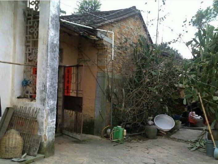 家住惠州农村的一小伙,09年来到深圳,到了当婚之年,自然离不开