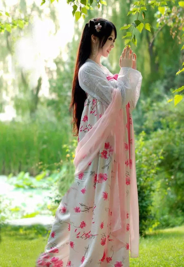 中国古代女性服饰系列篇之一醉美汉服!