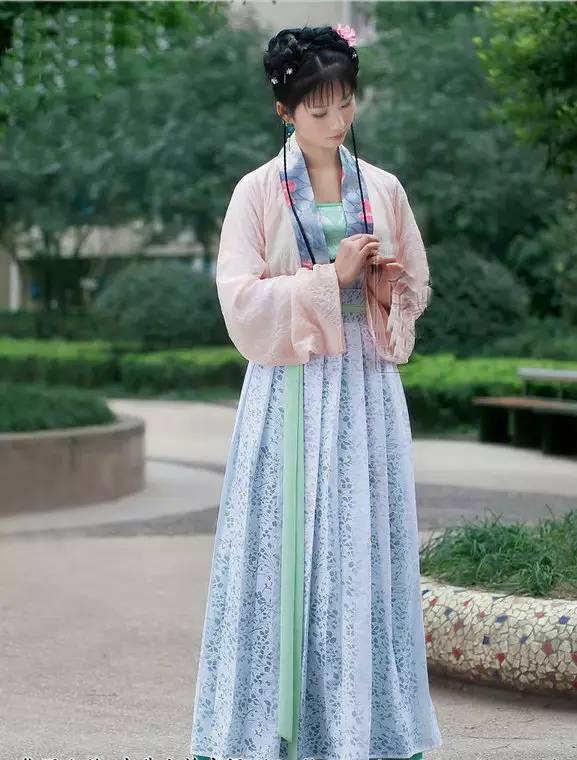 中国古代女性服饰系列篇之一醉美汉服!