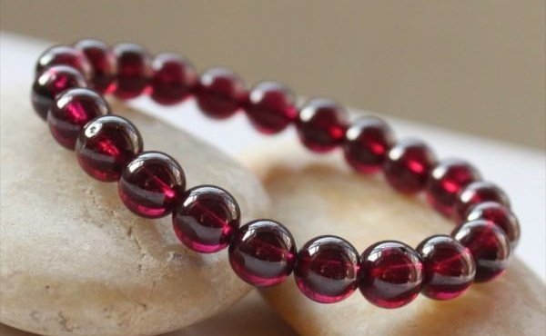 6种对女人最具养生功效的珠宝玉石