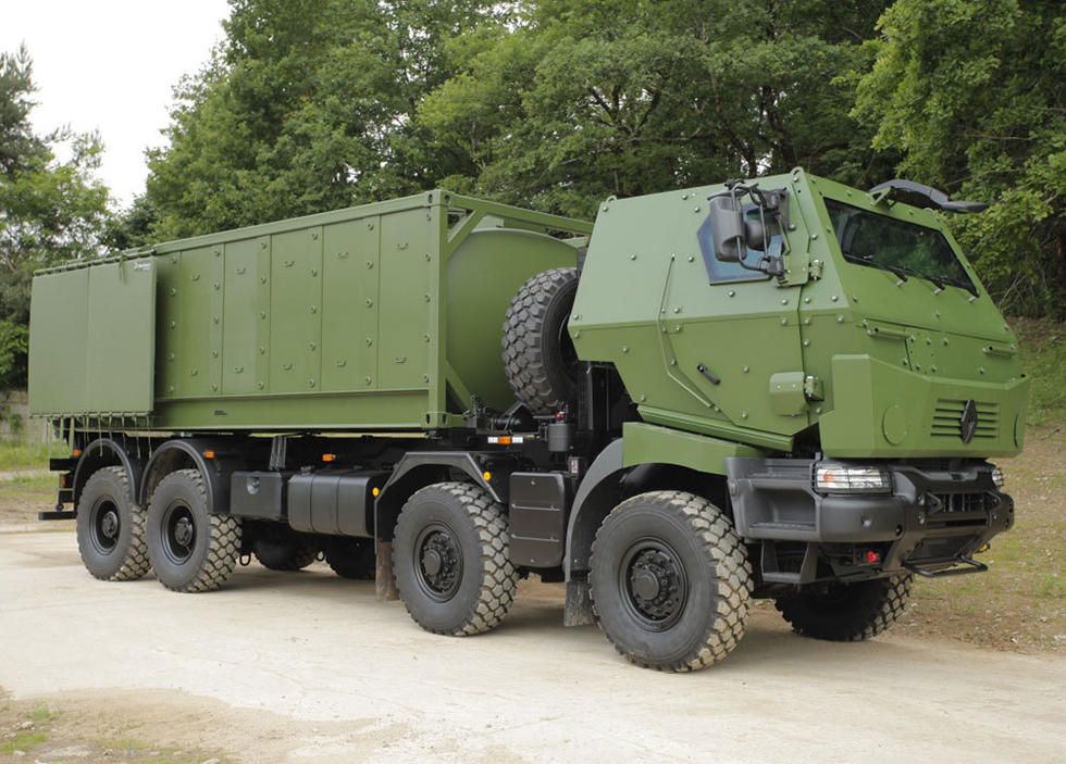 法国雷诺卡车公司近日宣布成功同加拿大军队签署提供军用载重卡车的