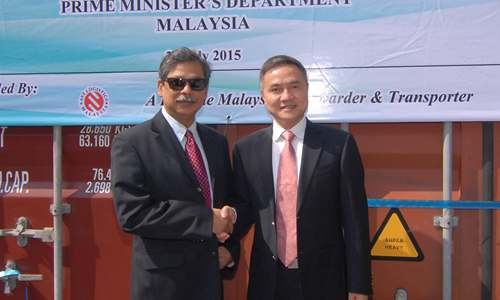 中马举行第二批援助马来西亚水灾物资交接仪式