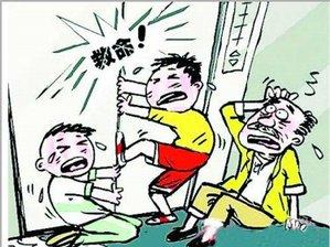 带孩子乘电梯的"三要""两不要"