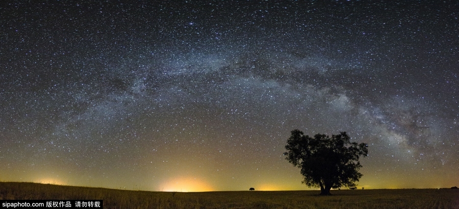 葡萄牙摄影师逆天技术记录浩瀚星空(组图)