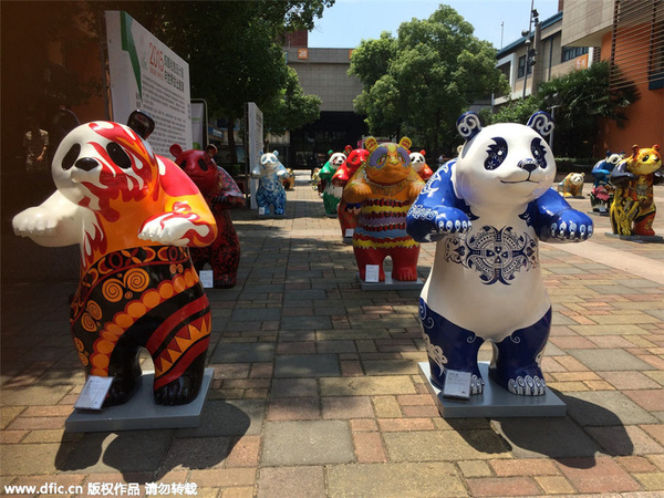 heart panda大熊猫公共艺术展作为创意设计周的预热活动在上海越界