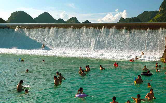 避暑胜地no.3:龙潭湿地公园