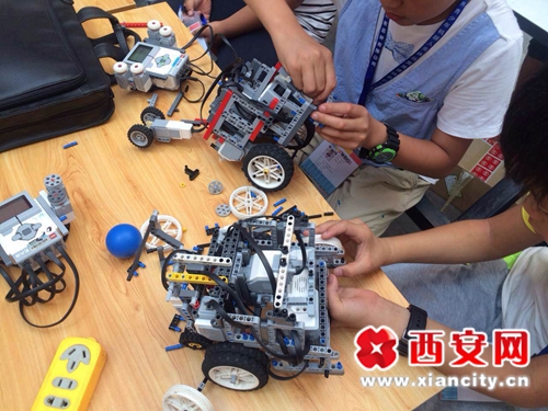 2015WRO世界青少年机器人竞赛陕西区选拔赛