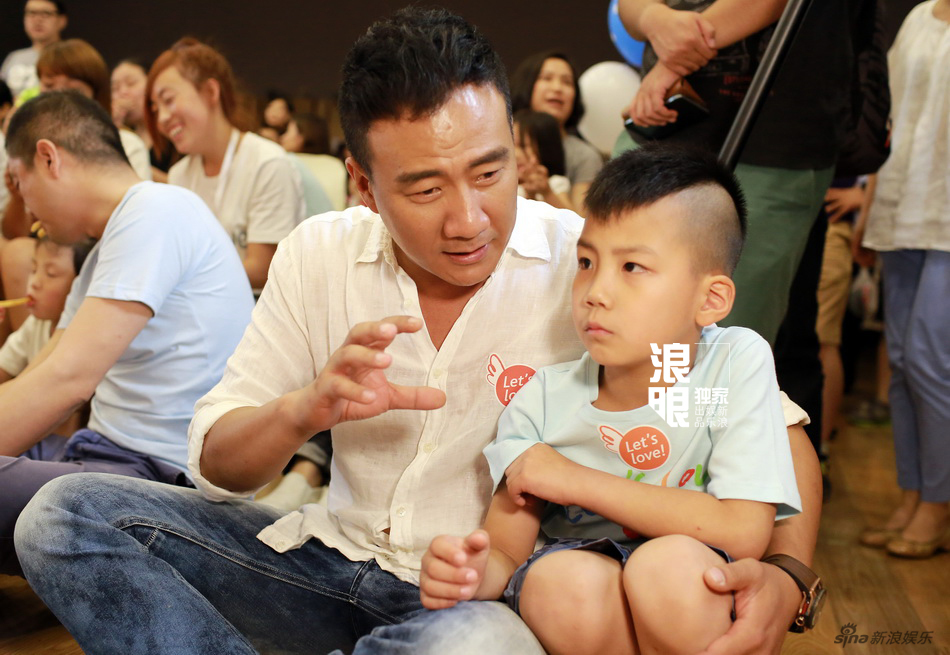 爸爸三胡军和康康,爸爸去哪第三集康康照片,爸爸去哪了康康,爸爸3胡军