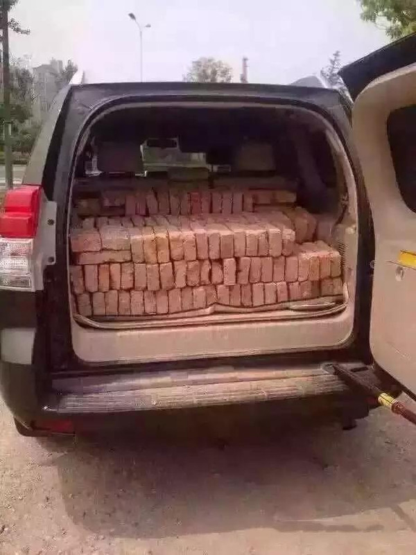 上榜 卡宴拉砖,普拉多拉砖高清图片