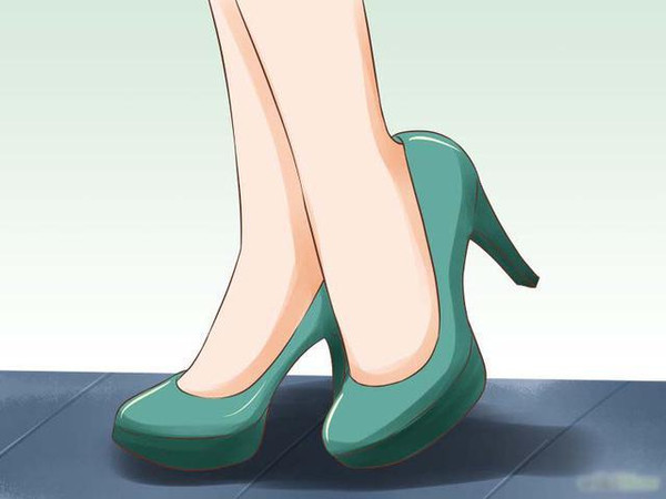 女人,正确的穿高跟鞋走路技巧