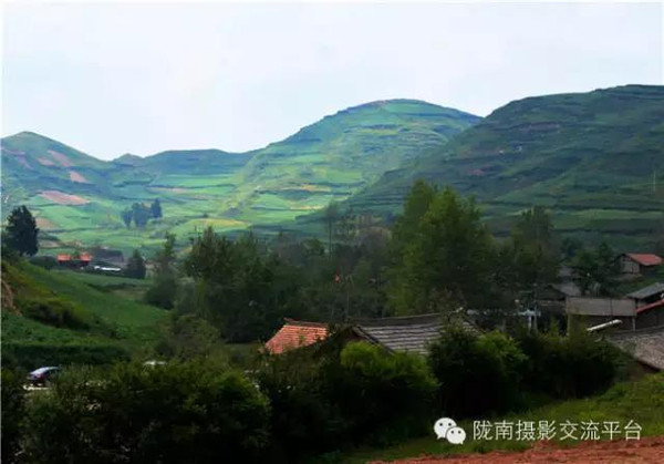 l陇南有一个原生态村庄 在宕昌县狮子乡葱坝村