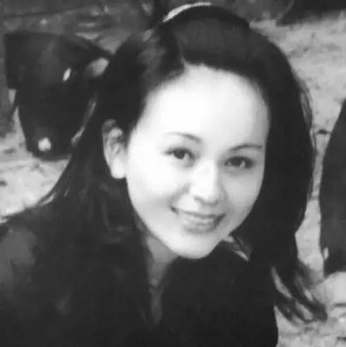 的时候,雪姨的状态也很冻龄王琳的自我简介就是"大家的雪姨",把坏女人