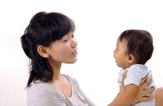 婴儿语言发展 如何刺激宝宝说话