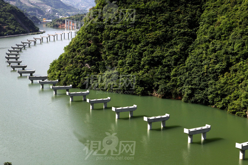 最美水上公路!中国首条水上生态环保公路通车