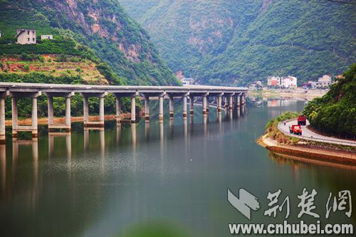 最美水上公路!中国首条水上生态环保公路通车