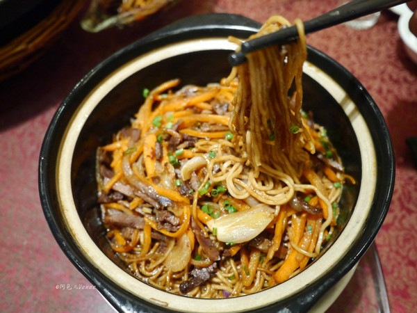 牛肉焖面.面条很q