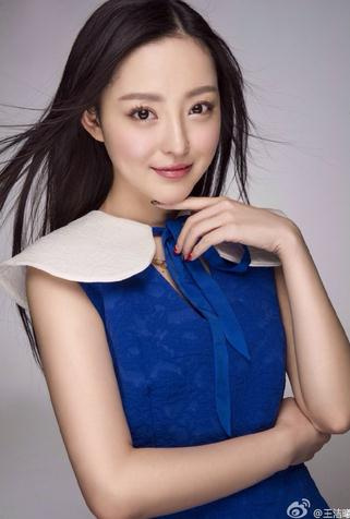 王洁曦因病去世生前美照靓丽