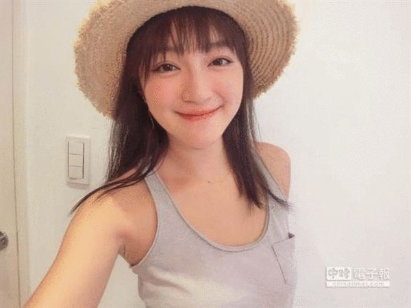 台女星陈泱瑾昔日哺乳走光照被曝光怒告女网友